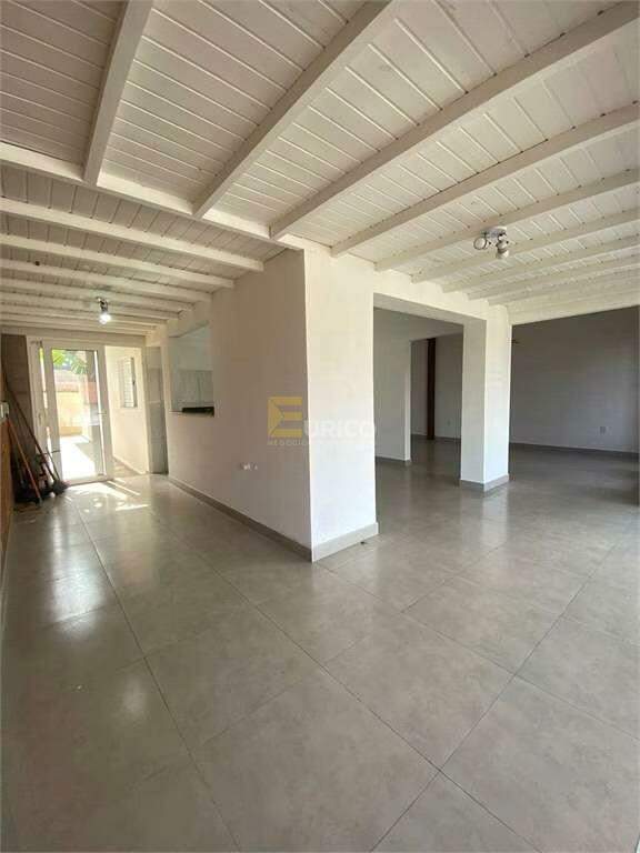 Casa à venda no Centro em Vinhedo/SP: 