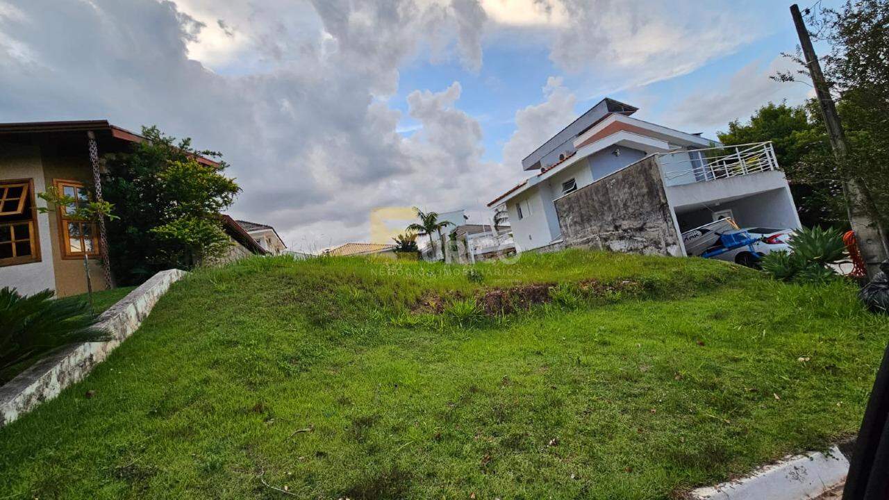 Terreno em Condomínio à venda no Condomínio Terras de São Francisco em Vinhedo/SP: 