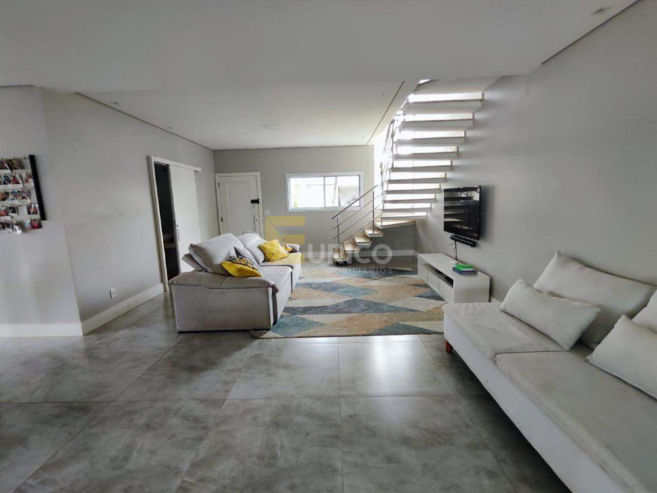 Casa em condomínio à venda no Condomínio Flor da Serra em Valinhos/SP: 