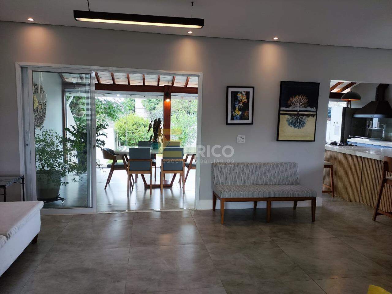 Casa em condomínio à venda no Condomínio Flor da Serra em Valinhos/SP: 