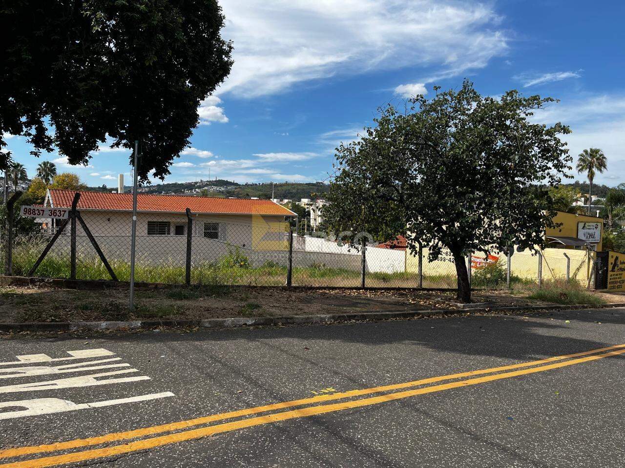 Terreno à venda no Jardim Imperial em Valinhos/SP: 