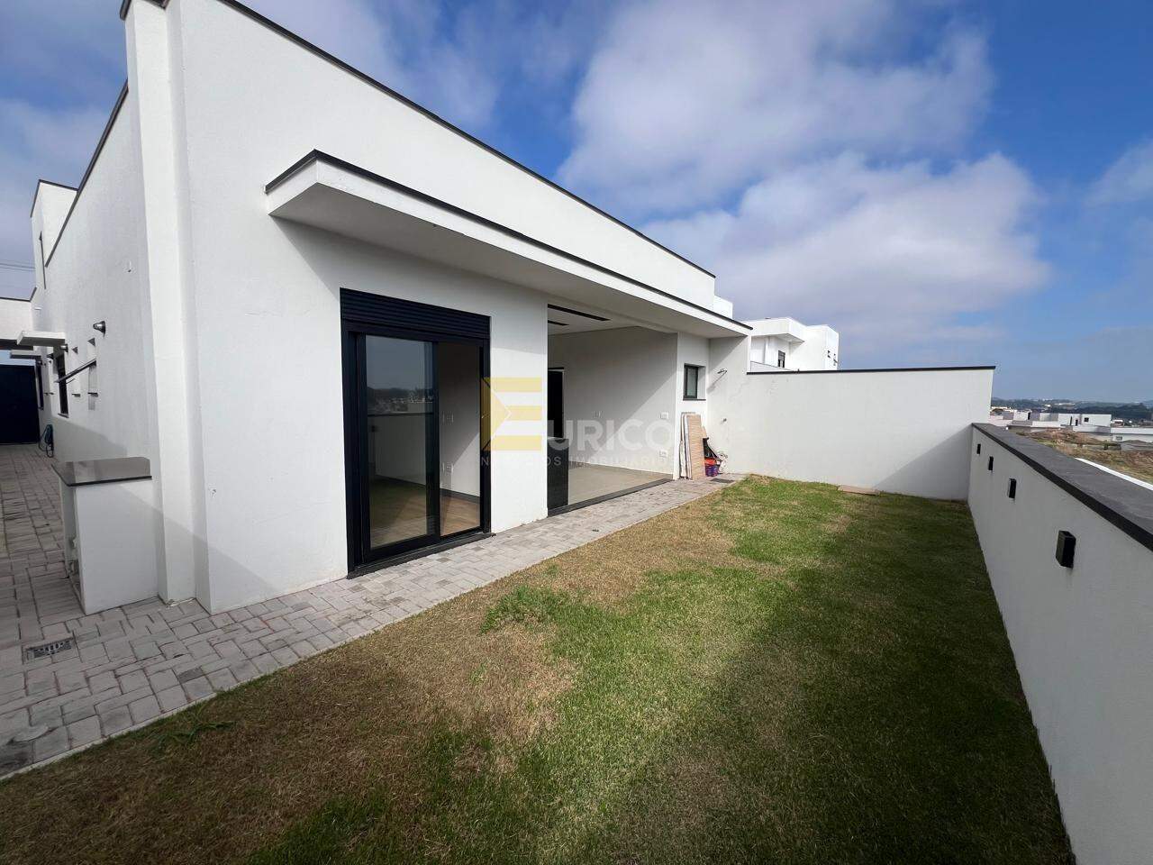 Casa em condomínio à venda no Condomínio Reserva Jatobás em Louveira/SP: 