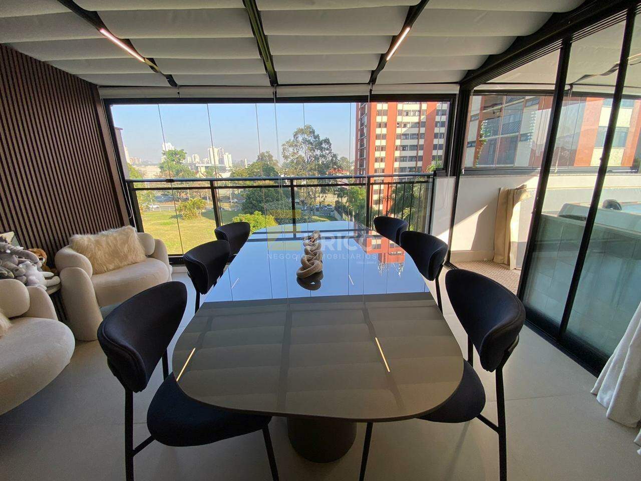 Apartamento à venda no TAMBORÉ em BARUERI/SP: 