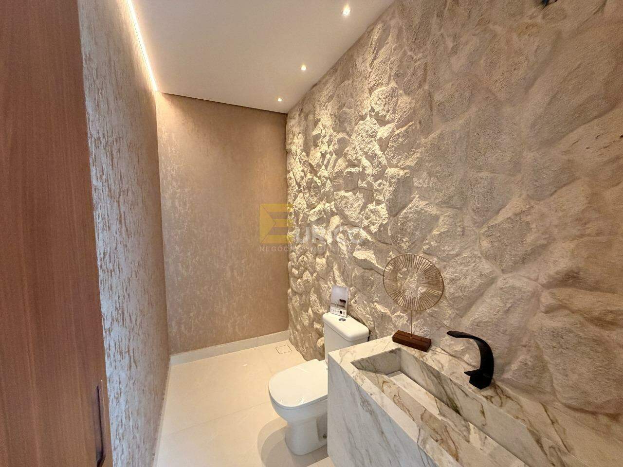 Casa em condomínio à venda no Condomínio Village Saint Michel em Vinhedo/SP:
