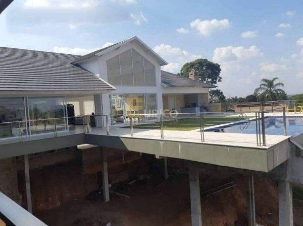 Casa em condomínio para aluguel no Condomínio Vale da Santa Fé em Vinhedo/SP: 