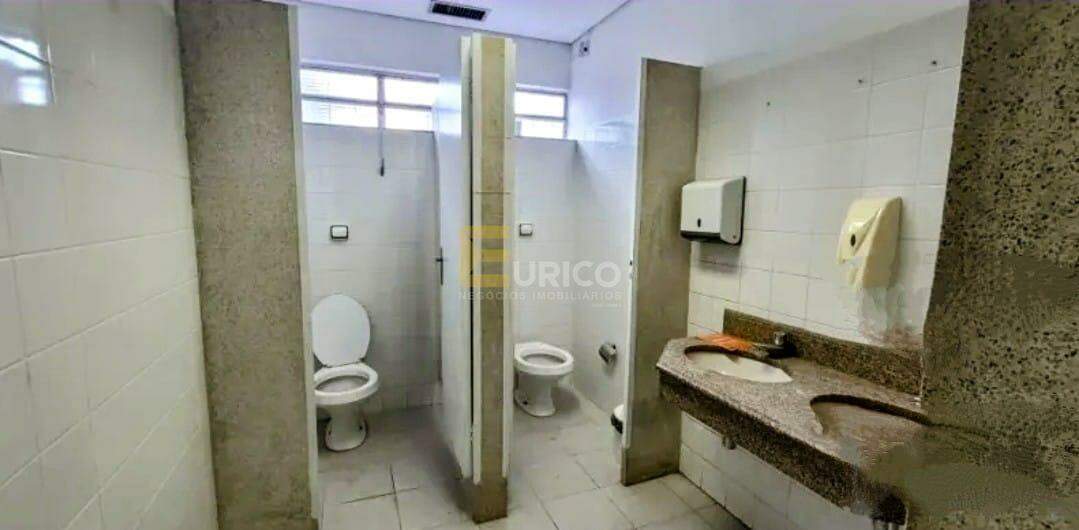Prédio Comercial para aluguel no VILA EMBARÉ em Valinhos/SP: