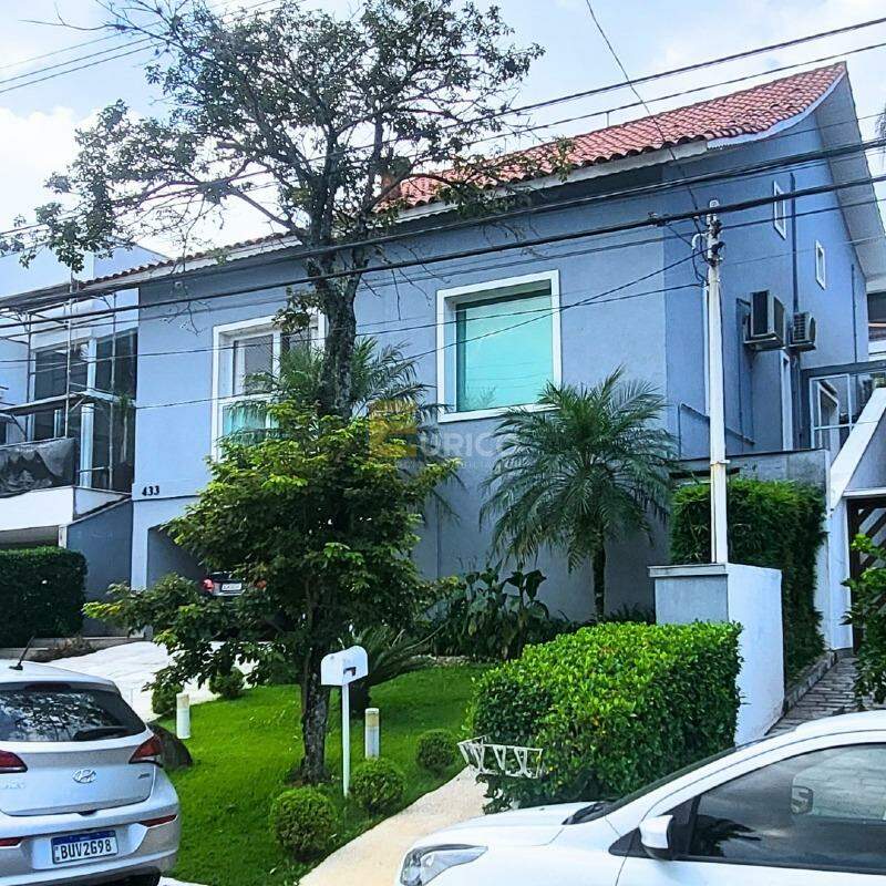 Casa em condomínio à venda no Alphaville em Santana de Parnaíba/SP: 