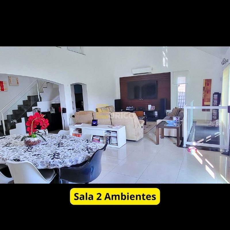 Casa em condomínio à venda no Alphaville em Santana de Parnaíba/SP: 