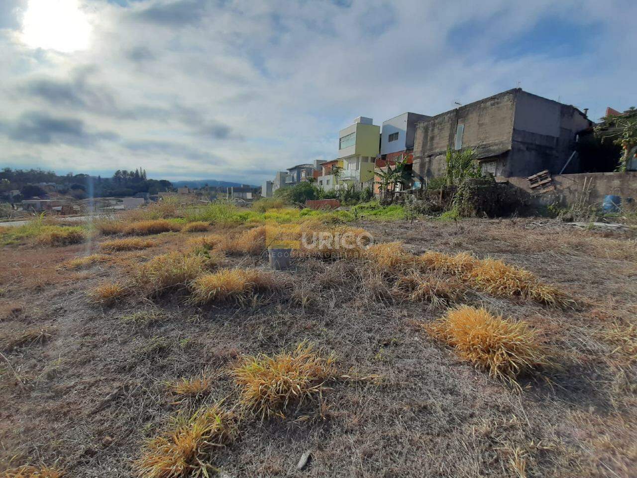 Terreno à venda no Pinheirinho em Vinhedo/SP: 