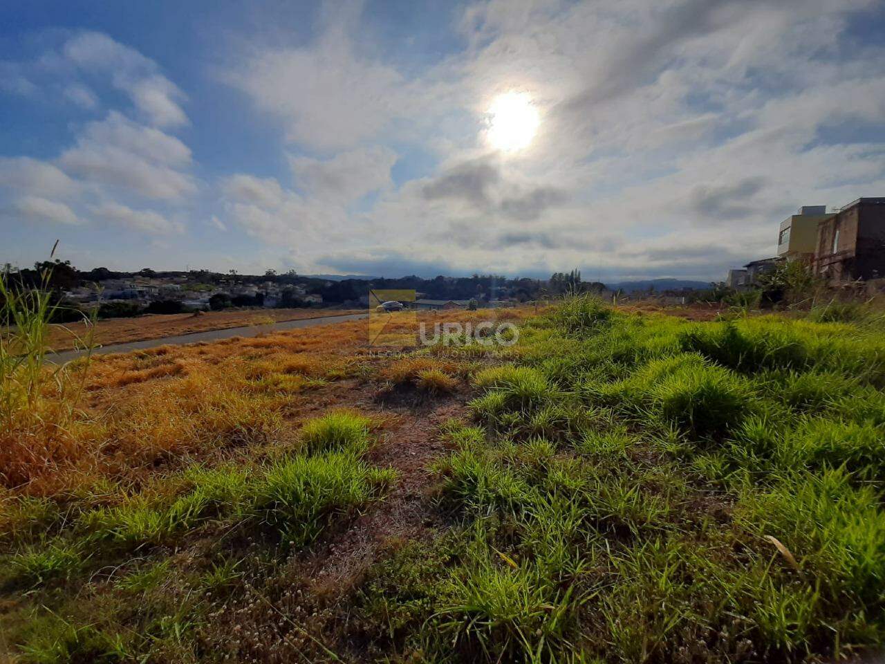 Terreno à venda no Residencial Pinheirinho em Vinhedo/SP: 