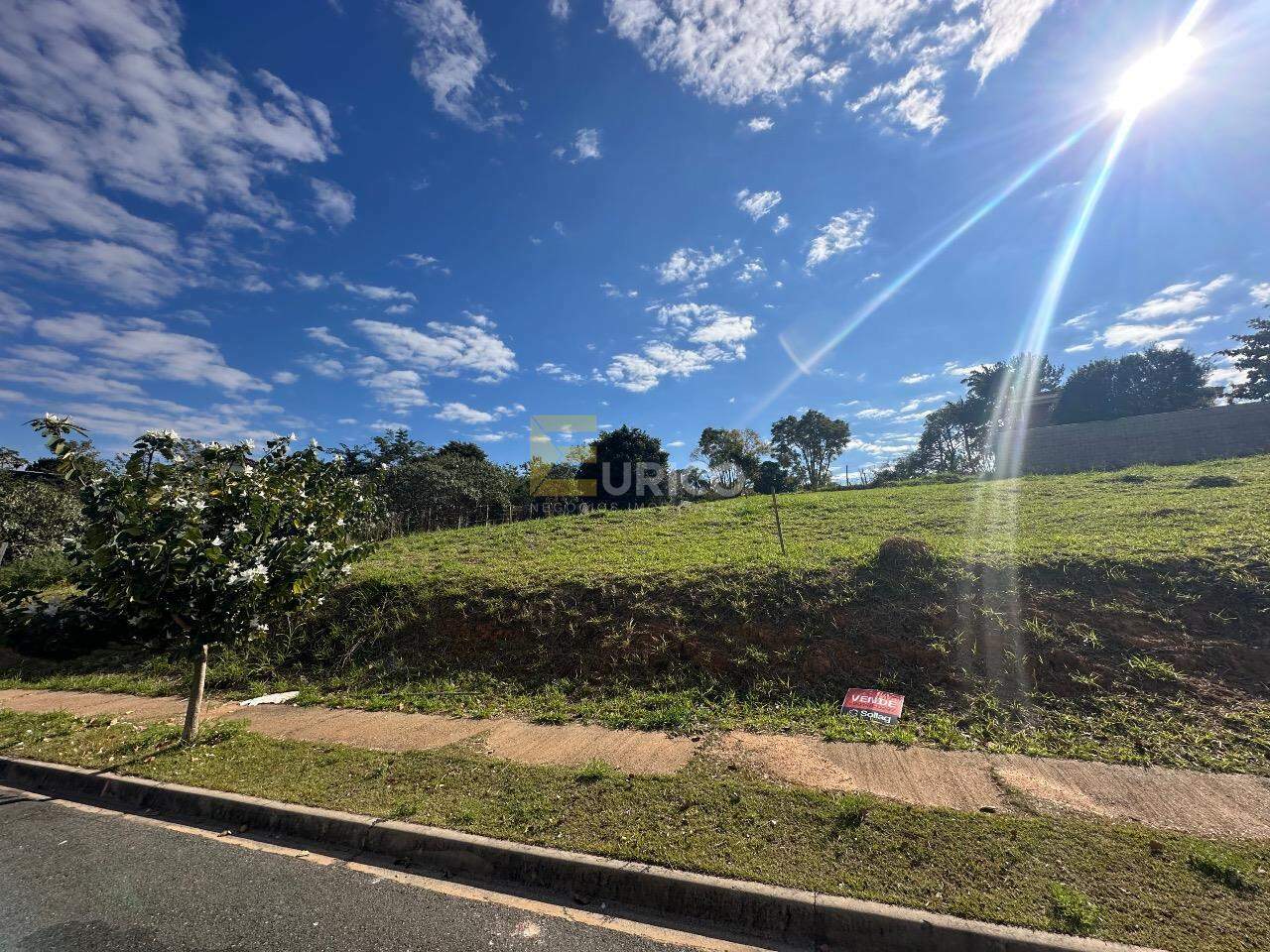 Terreno à venda no Bosque em Vinhedo/SP: 
