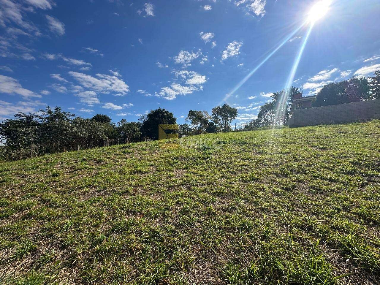 Terreno à venda no Bosque em Vinhedo/SP: 