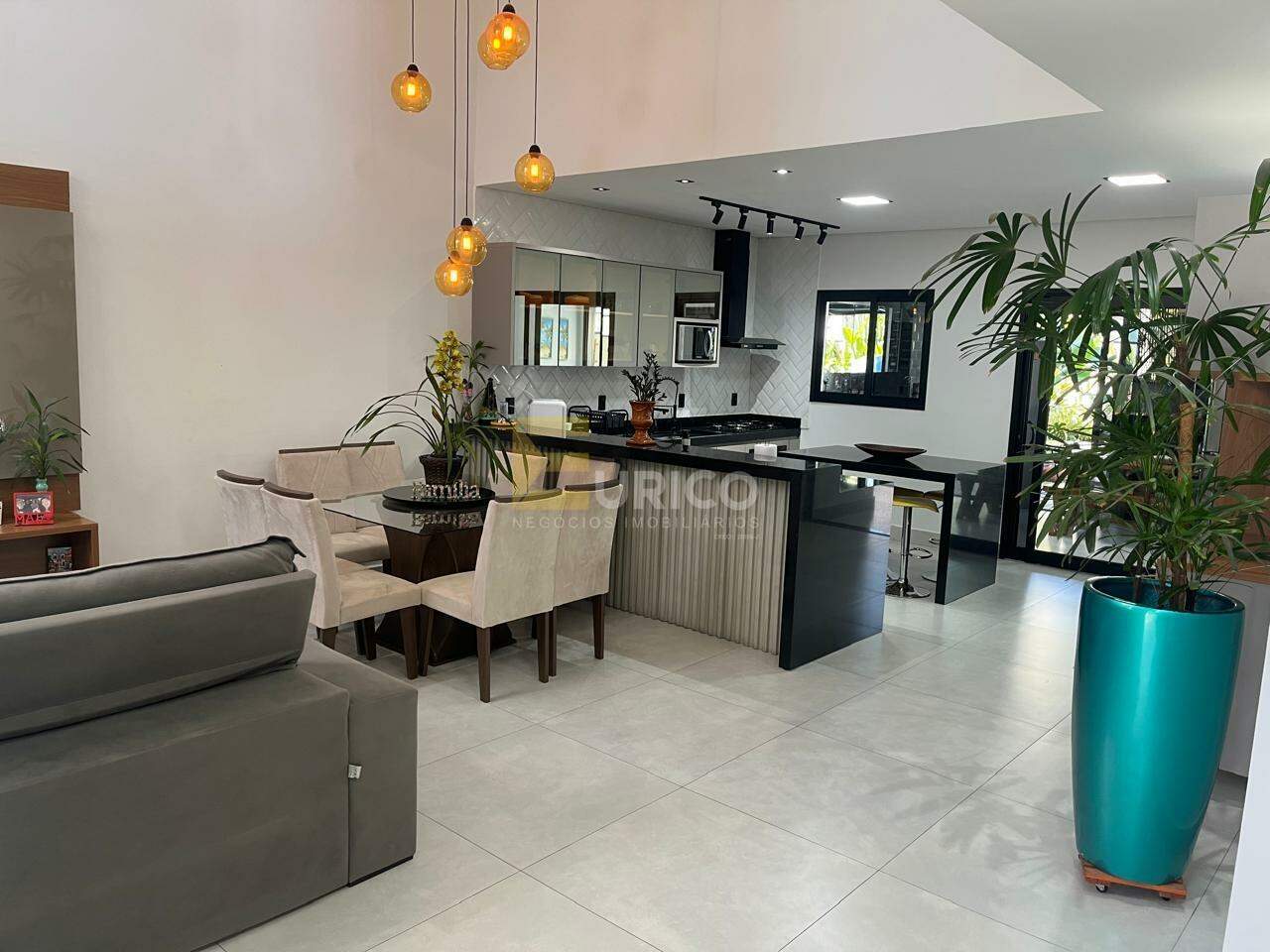 Casa em condomínio à venda no Condomínio Residencial Villa do Sol em Valinhos/SP: 