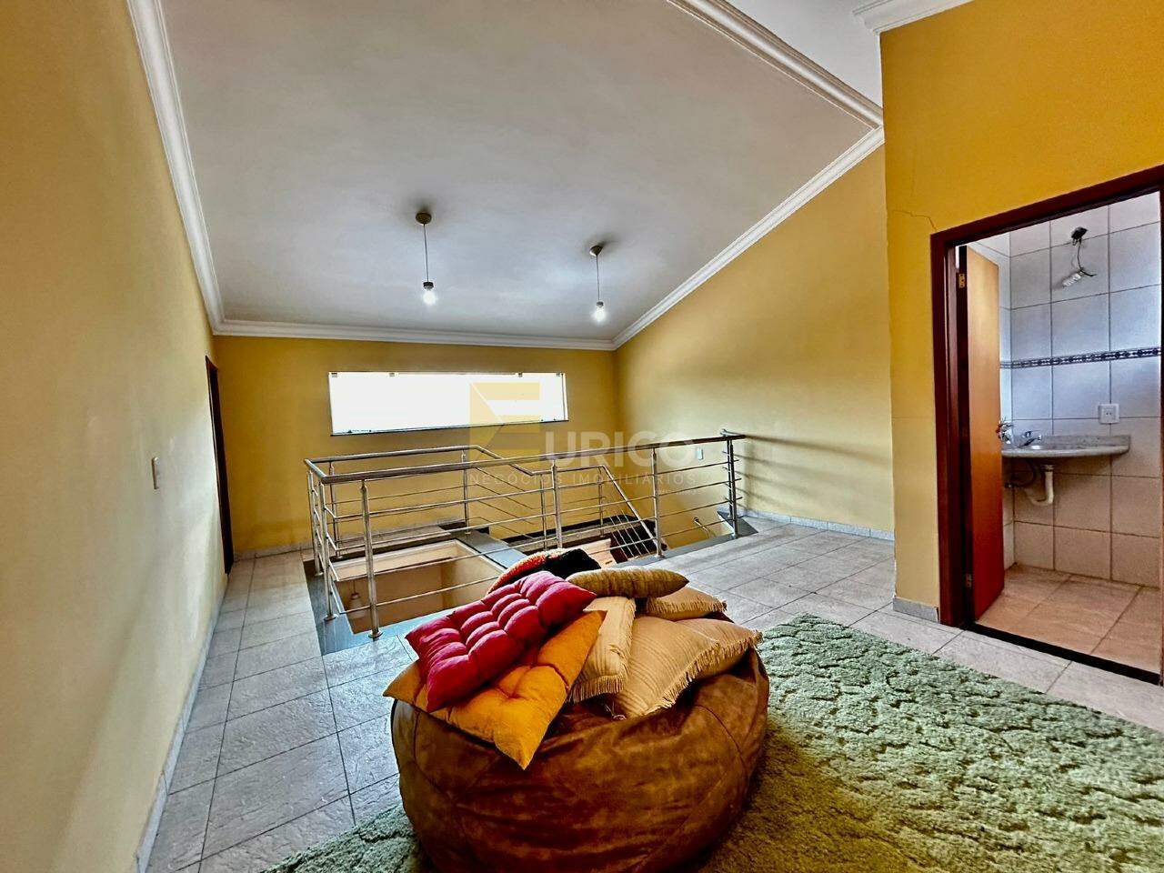Casa em condomínio à venda no Condomínio Reserva Colonial em Valinhos/SP: 
