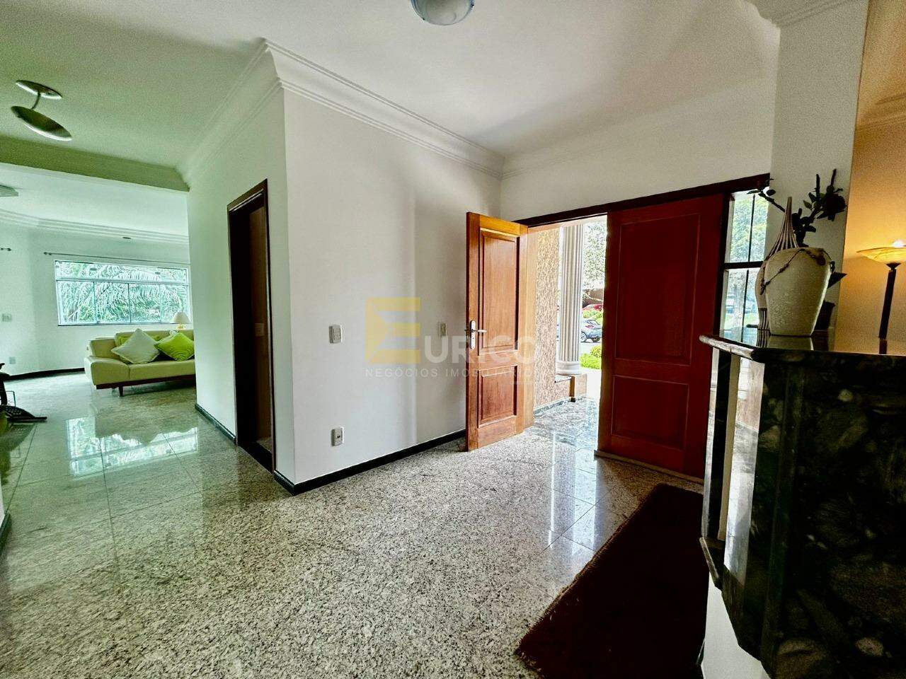 Casa em condomínio à venda no Condomínio Reserva Colonial em Valinhos/SP: 