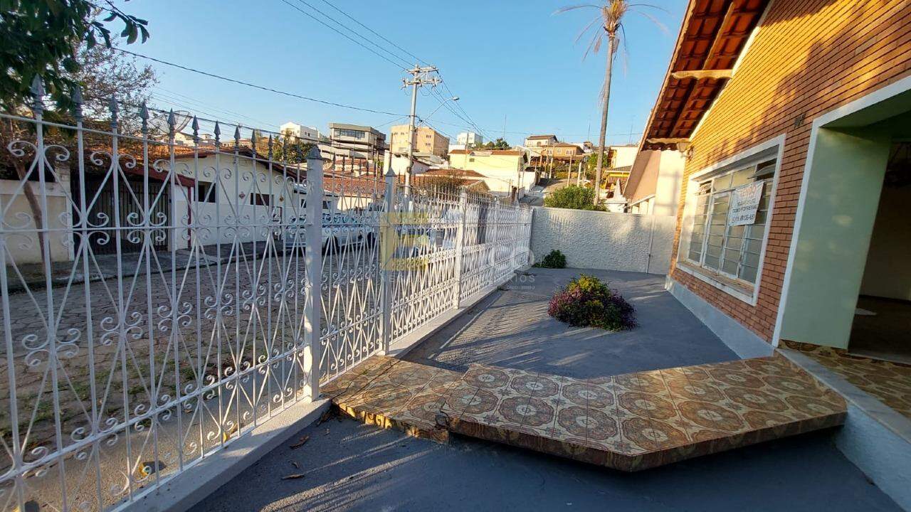 Casa para aluguel no Centro em Vinhedo/SP: 