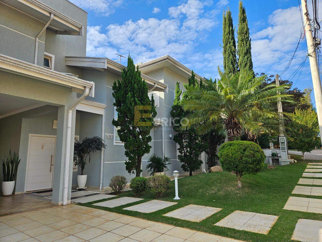 Casa em condomínio à venda no Condomínio Portal do Lago em Valinhos/SP: 