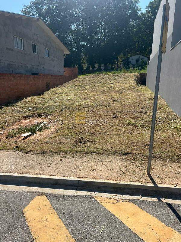 Terreno à venda no Bosque em Vinhedo/SP: 