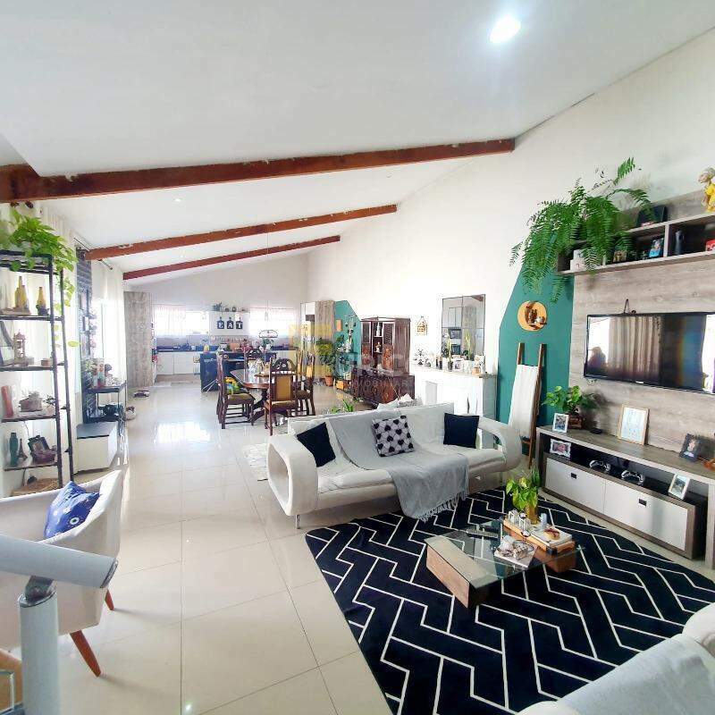 Casa à venda no Loteamento Residencial Ana Carolina em Valinhos/SP: 