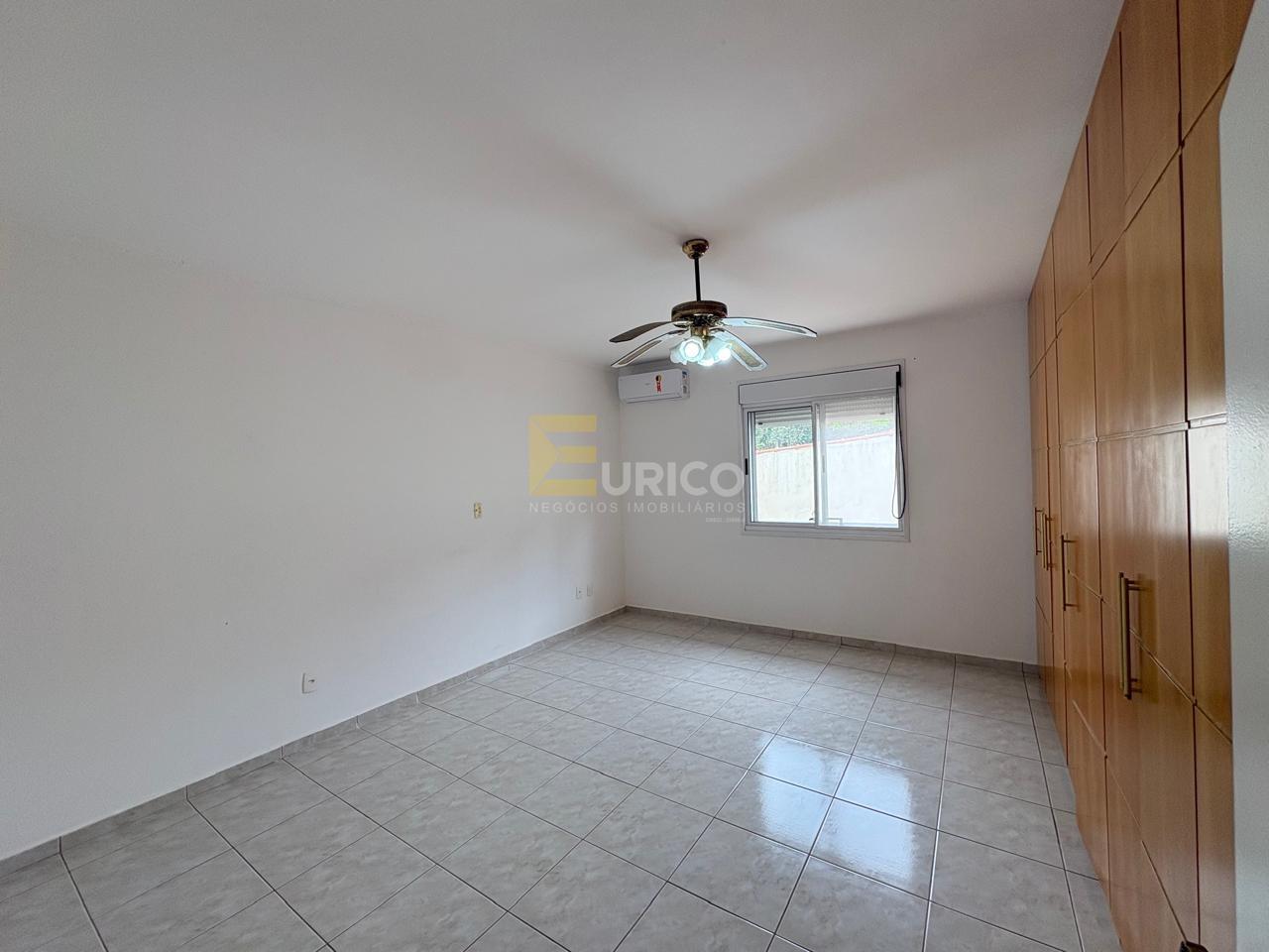 Casa em condomínio à venda no Condomínio Estância Marambaia em Vinhedo/SP: SUÍTE MASTER