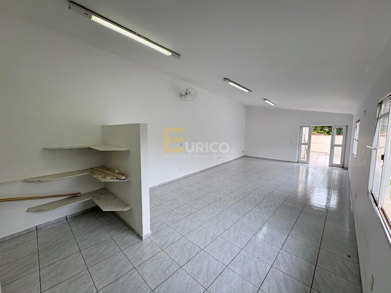 Casa em condomínio à venda no Condomínio Estância Marambaia em Vinhedo/SP: SALÃO EDICULA