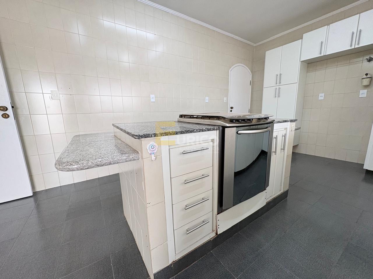 Casa em condomínio à venda no Condomínio Estância Marambaia em Vinhedo/SP: COZINHA