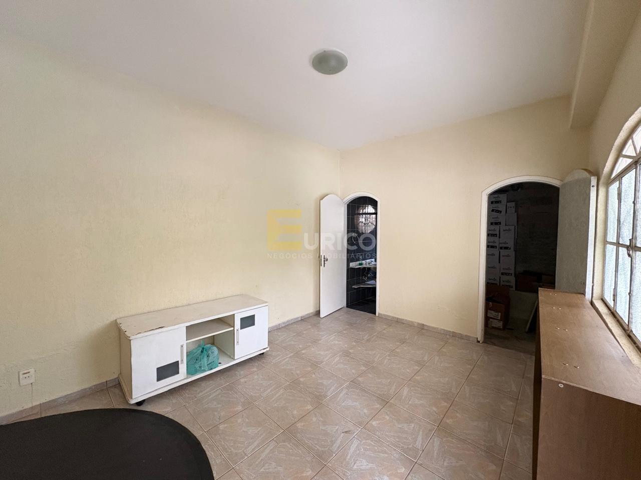 Casa em condomínio à venda no Condomínio Estância Marambaia em Vinhedo/SP: QUARTO GARAGEM