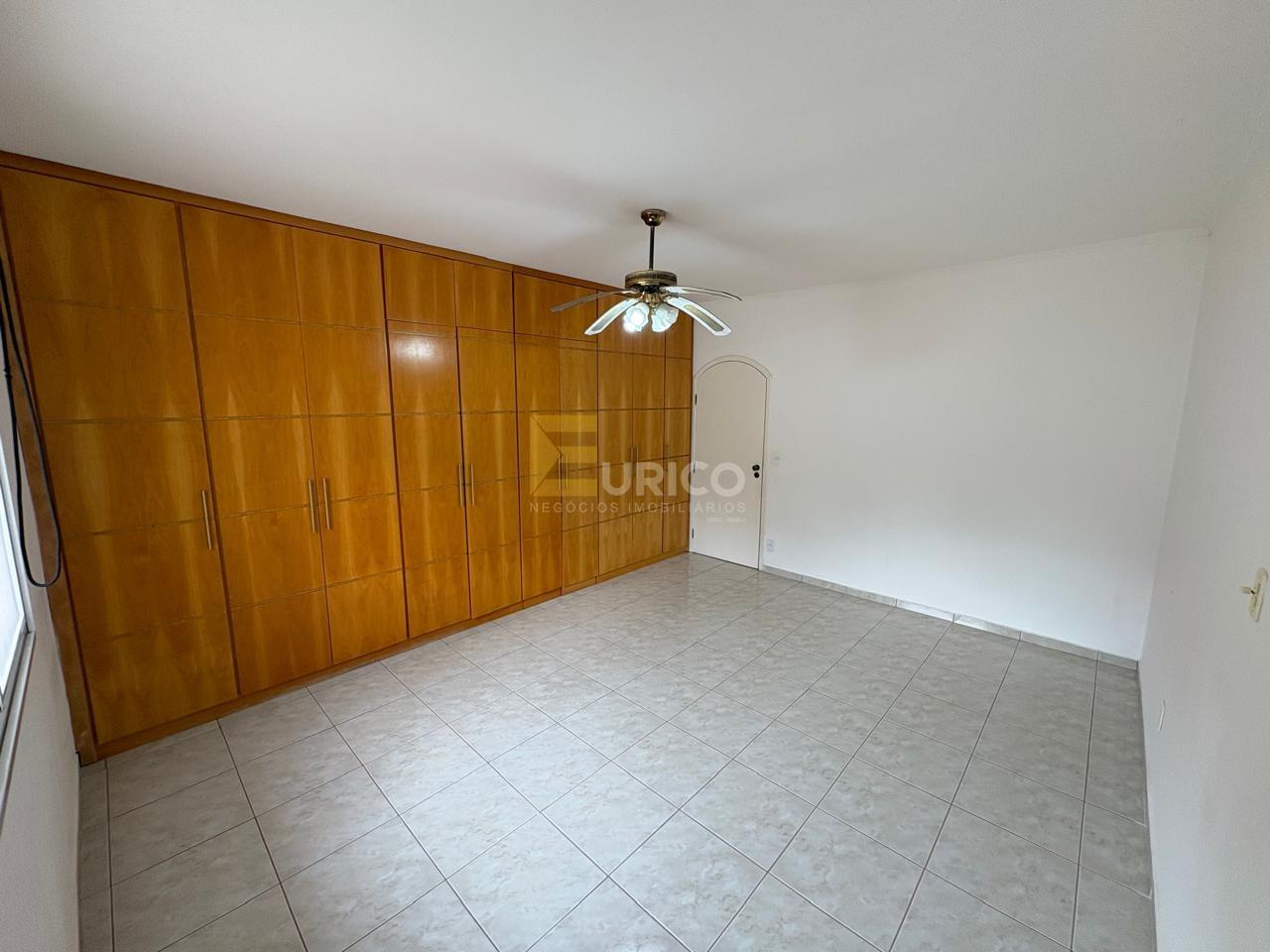 Casa em condomínio à venda no Condomínio Estância Marambaia em Vinhedo/SP: SUÍTE MASTER