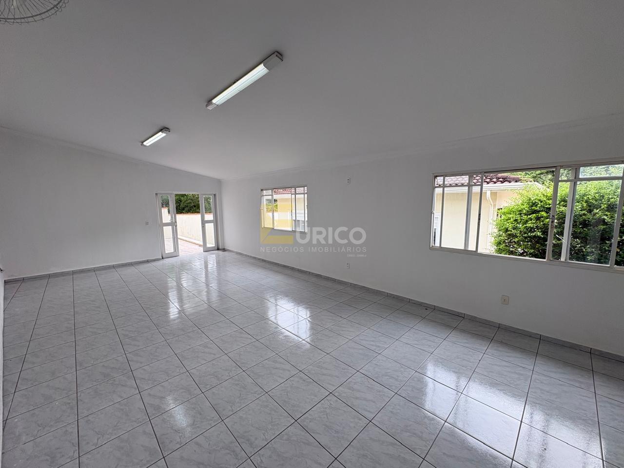 Casa em condomínio à venda no Condomínio Estância Marambaia em Vinhedo/SP: SALÃO EDICULA