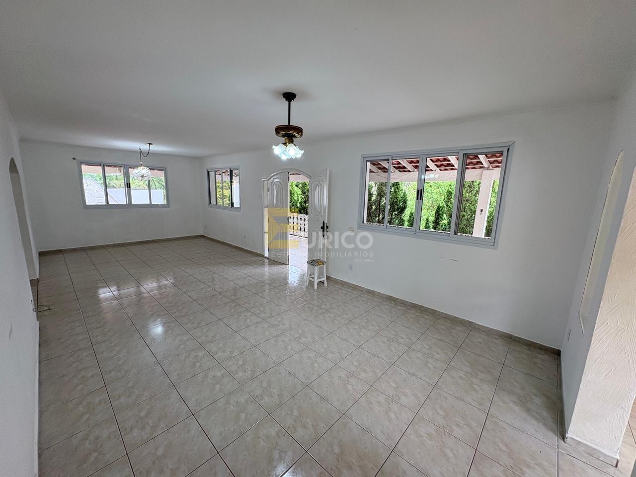 Casa em condomínio à venda no Condomínio Estância Marambaia em Vinhedo/SP: SALA