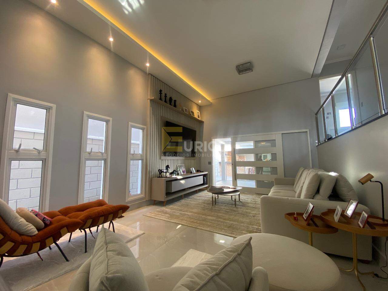 Casa em condomínio à venda no Condomínio Terras de São Francisco em Vinhedo/SP: 