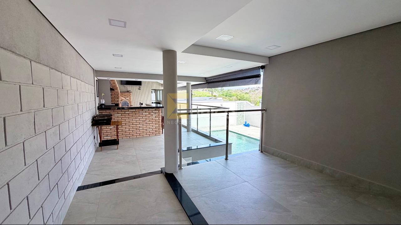 Casa em condomínio à venda no Condomínio Terras de São Francisco em Vinhedo/SP: 