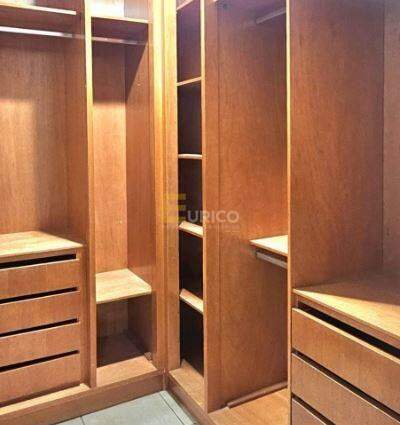 Casa à venda no JARDIM CELANI em Valinhos/SP: 