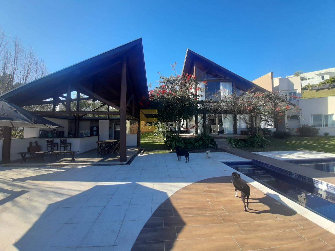 Casa em condomínio à venda no Condomínio Jardim Primavera em Louveira/SP: 