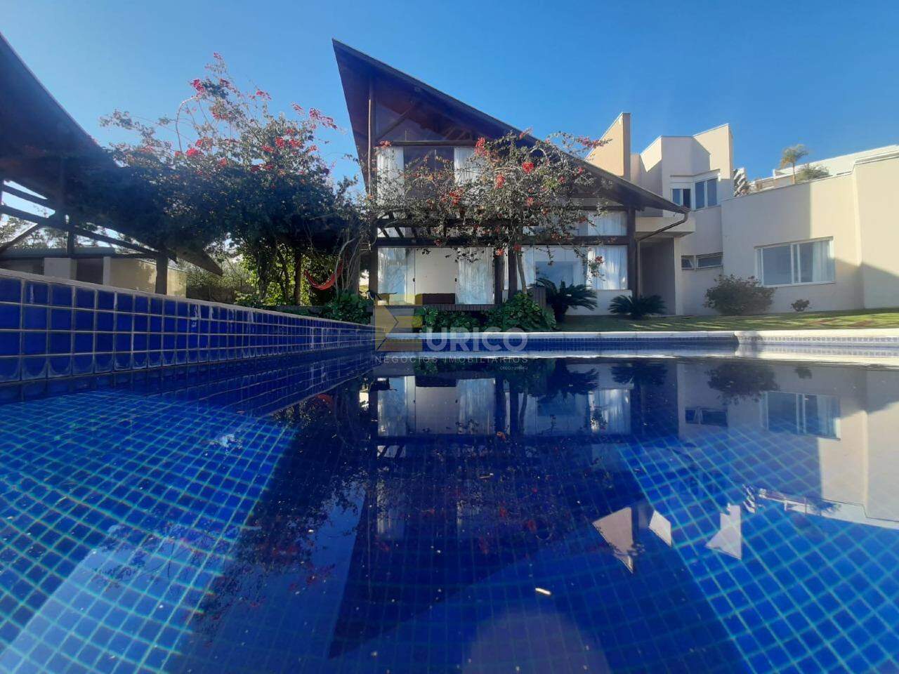 Casa em condomínio à venda no Condomínio Jardim Primavera em Louveira/SP: 