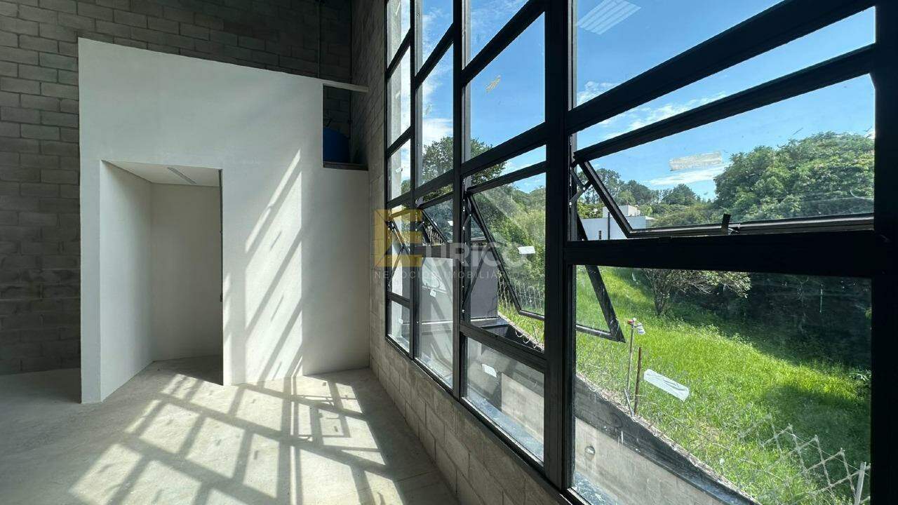 Galpão à venda no Loteamento Residencial Alto das Figueiras em Vinhedo/SP: 