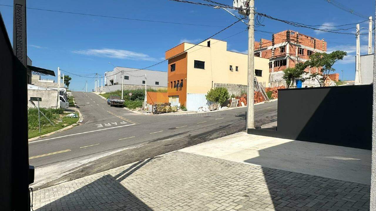 Galpão à venda no Loteamento Residencial Alto das Figueiras em Vinhedo/SP: 