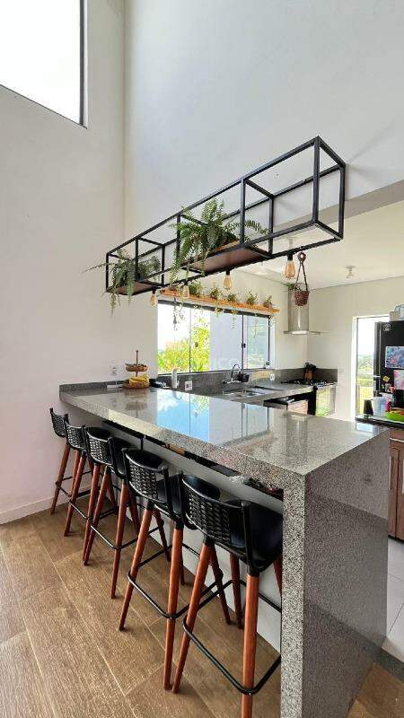 Casa em condomínio à venda no Condomínio Colinas de Inhandjara em Itupeva/SP: 