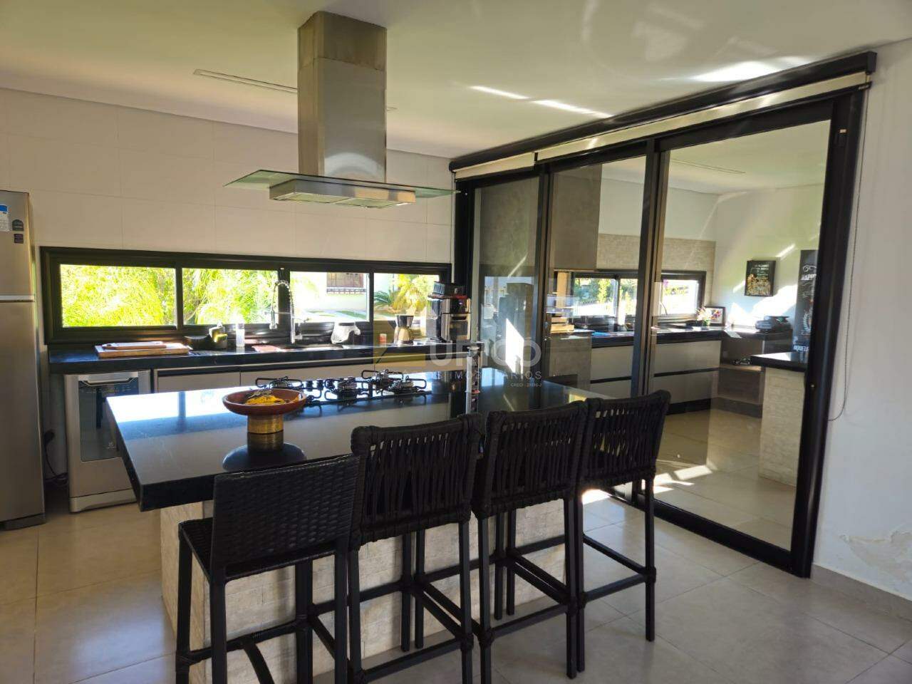 Casa em condomínio à venda no Condomínio Colinas de Inhandjara em Itupeva/SP: 