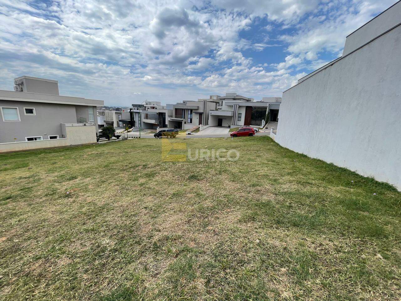Terreno em Condomínio à venda no Condomínio Residencial Mont'Alcino em Valinhos/SP: 