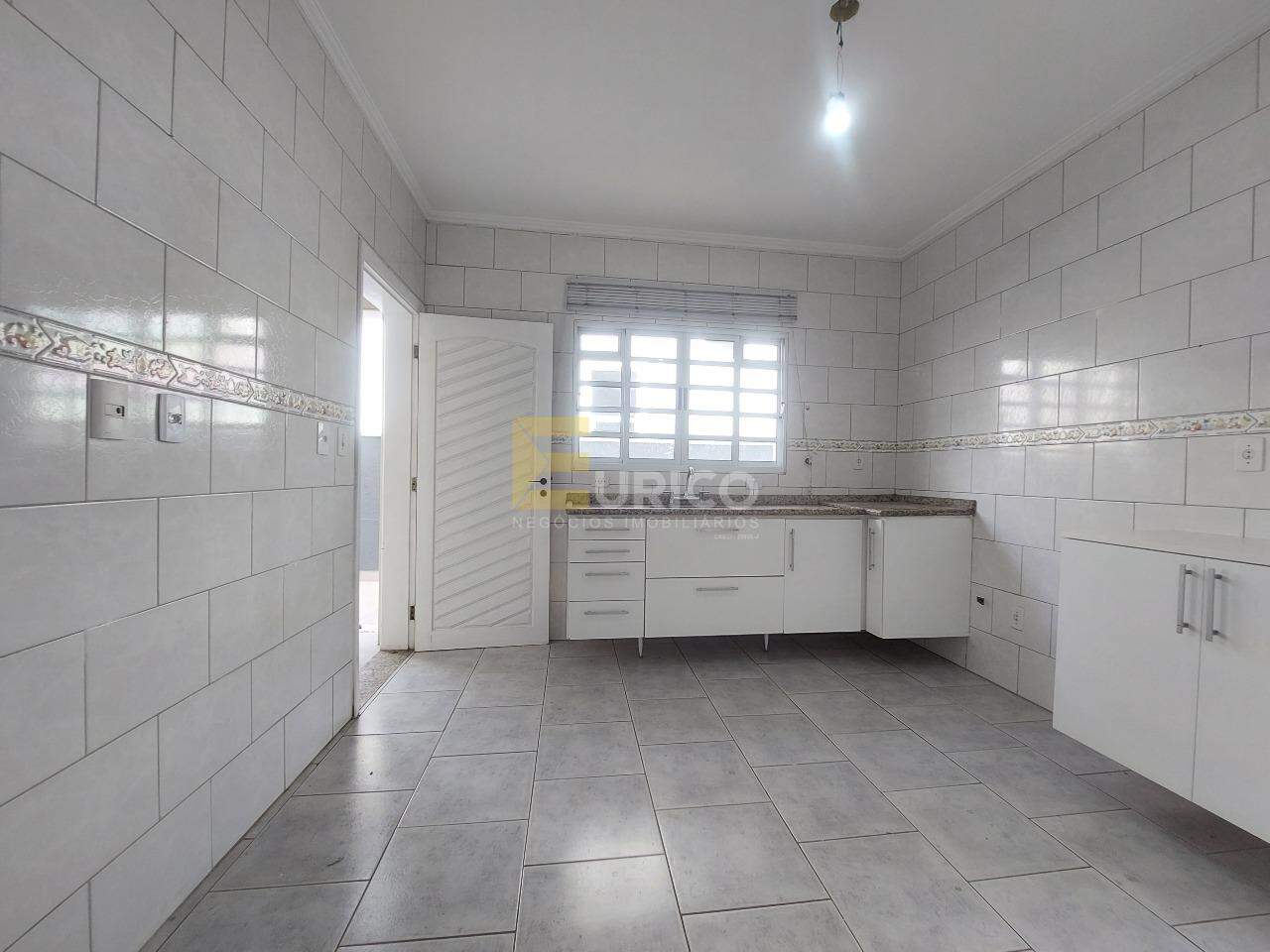 Casa em condomínio à venda no Condomínio Águas da Serra em Valinhos/SP: 