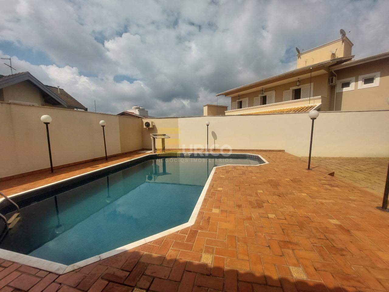 Casa em condomínio para aluguel no Condomínio Residencial Oruam em Valinhos/SP: 