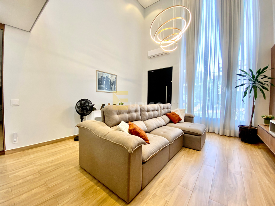 Casa em condomínio à venda no Condomínio Brisas do Lago em Jundiaí/SP: 