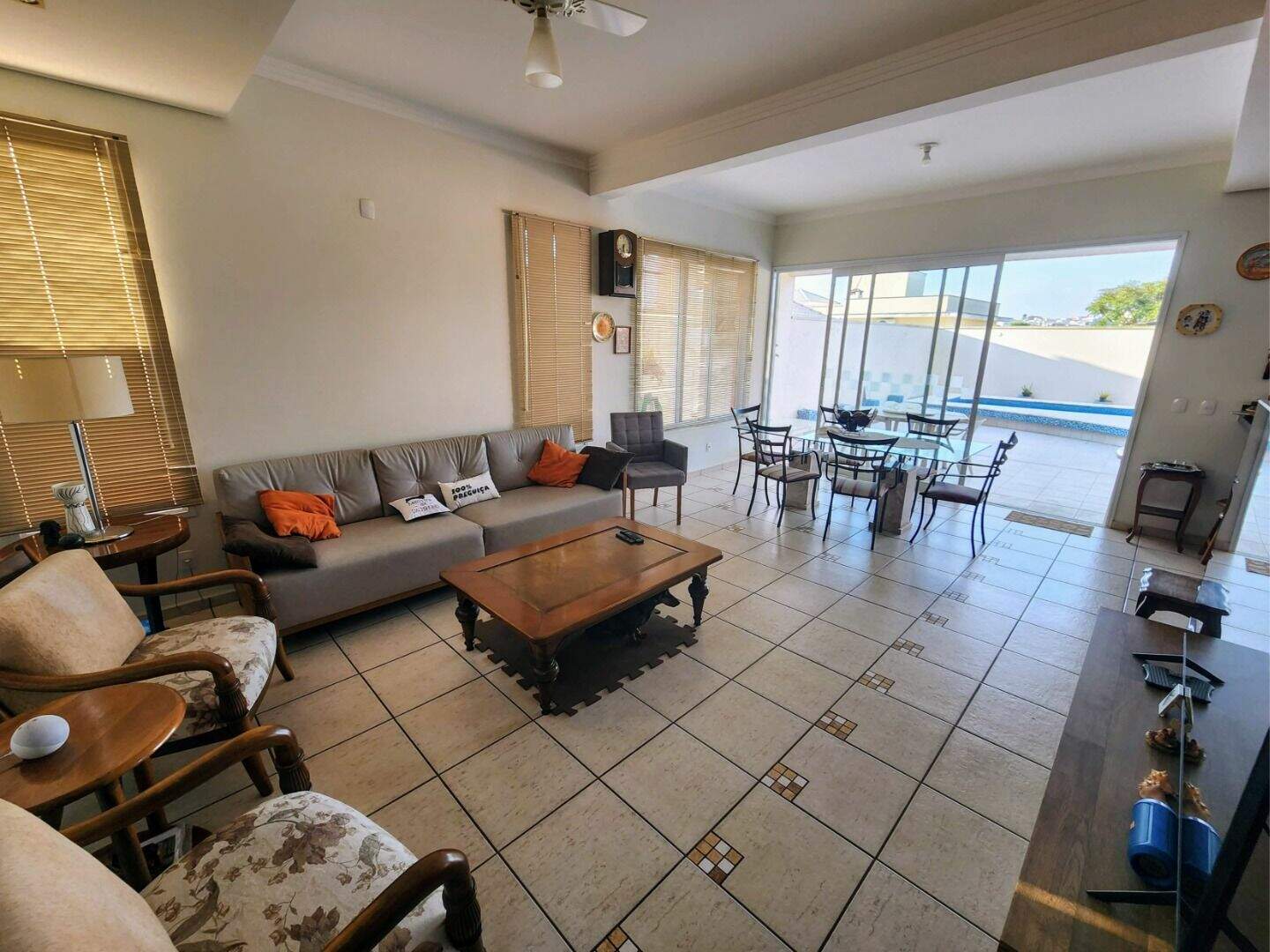 Casa à venda no Jardim Ibiti do Paço em Sorocaba/SP: 