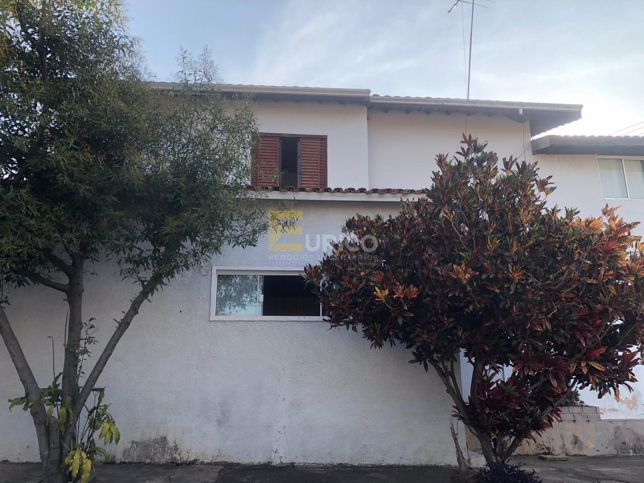 Casa à venda no Centro em Vinhedo/SP: 