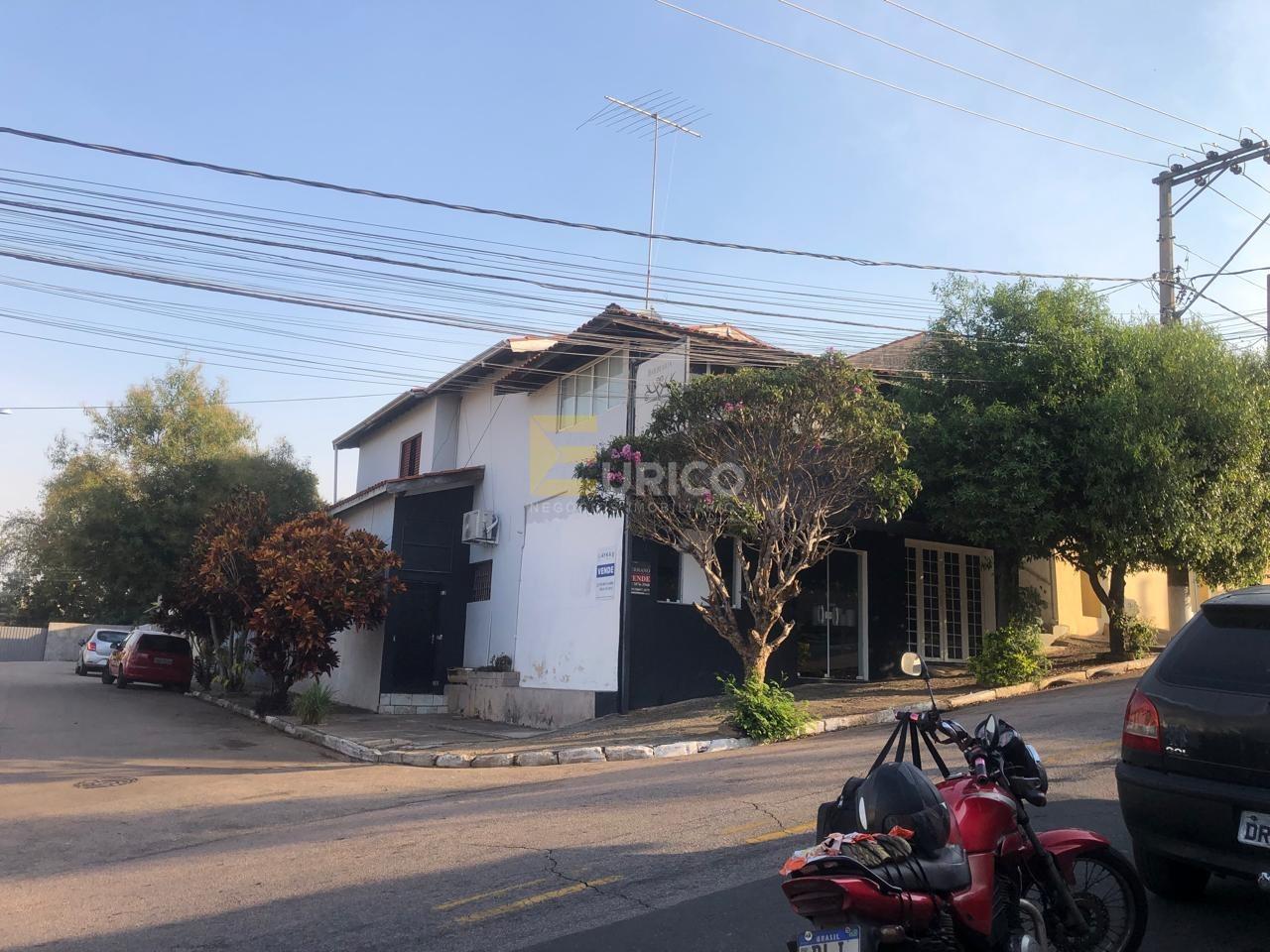 Casa à venda no Centro em Vinhedo/SP: 