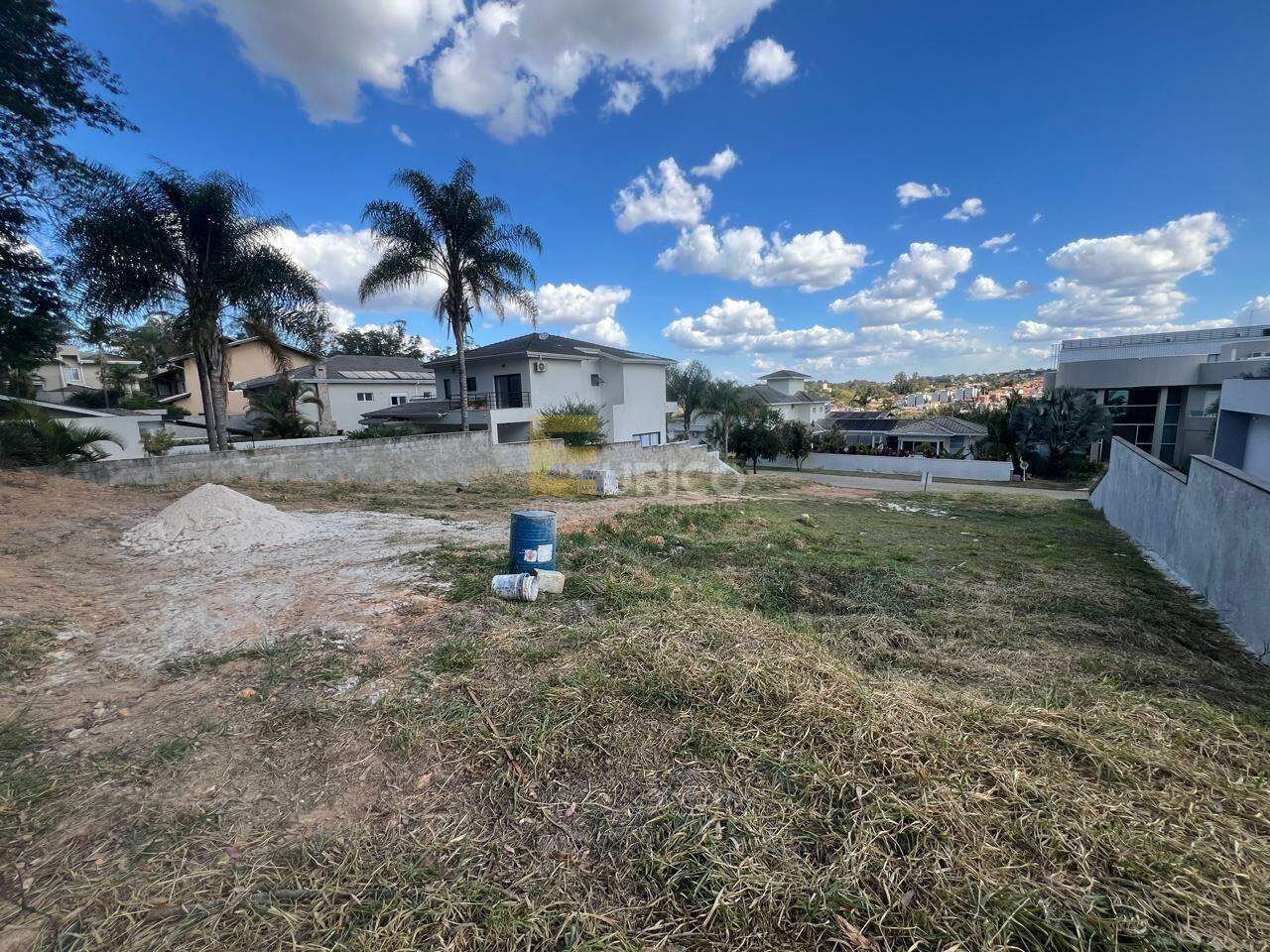 Terreno em Condomínio à venda no Condomínio Jardim Europa em Vinhedo/SP: 