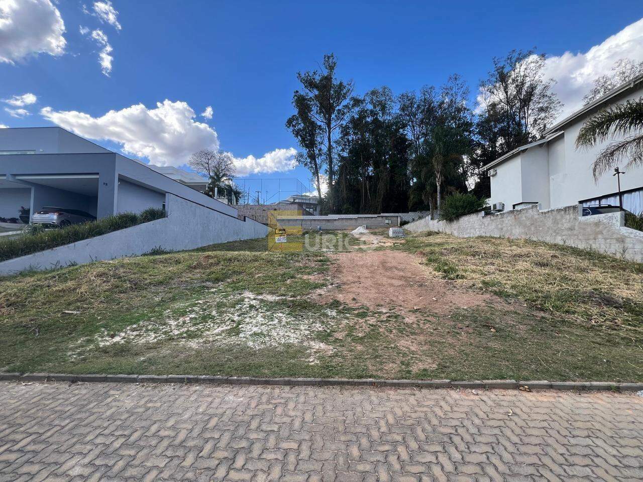 Terreno em Condomínio à venda no Condomínio Jardim Europa em Vinhedo/SP: 