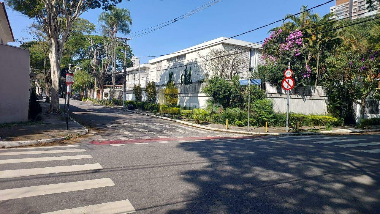 Casa para aluguel no MOEMA em São Paulo/SP: 