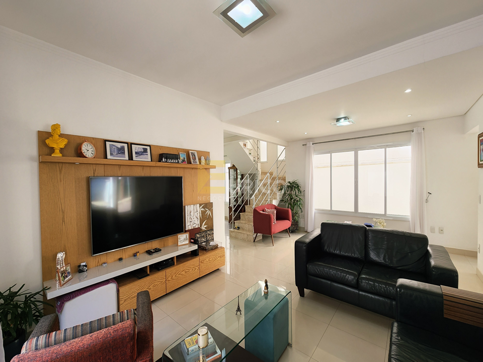 Casa em condomínio à venda no Condomínio Bosque dos Jatobás em Jundiaí/SP: 